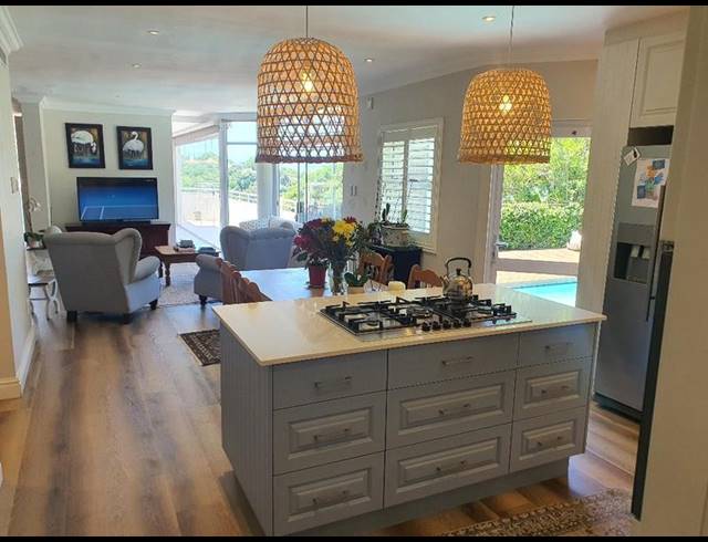 3 BEDROOM APARTMENT FOR SALE IN LA LUCIA RIDGE